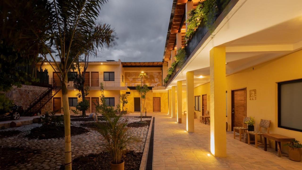 Limong Guesthouse Oaxaca Bagian luar foto